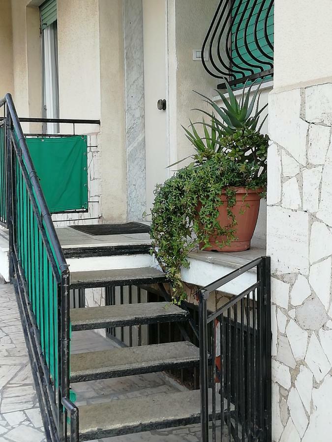 Apartamento A Due Passi Dal Mare Sestri Levante Exterior foto